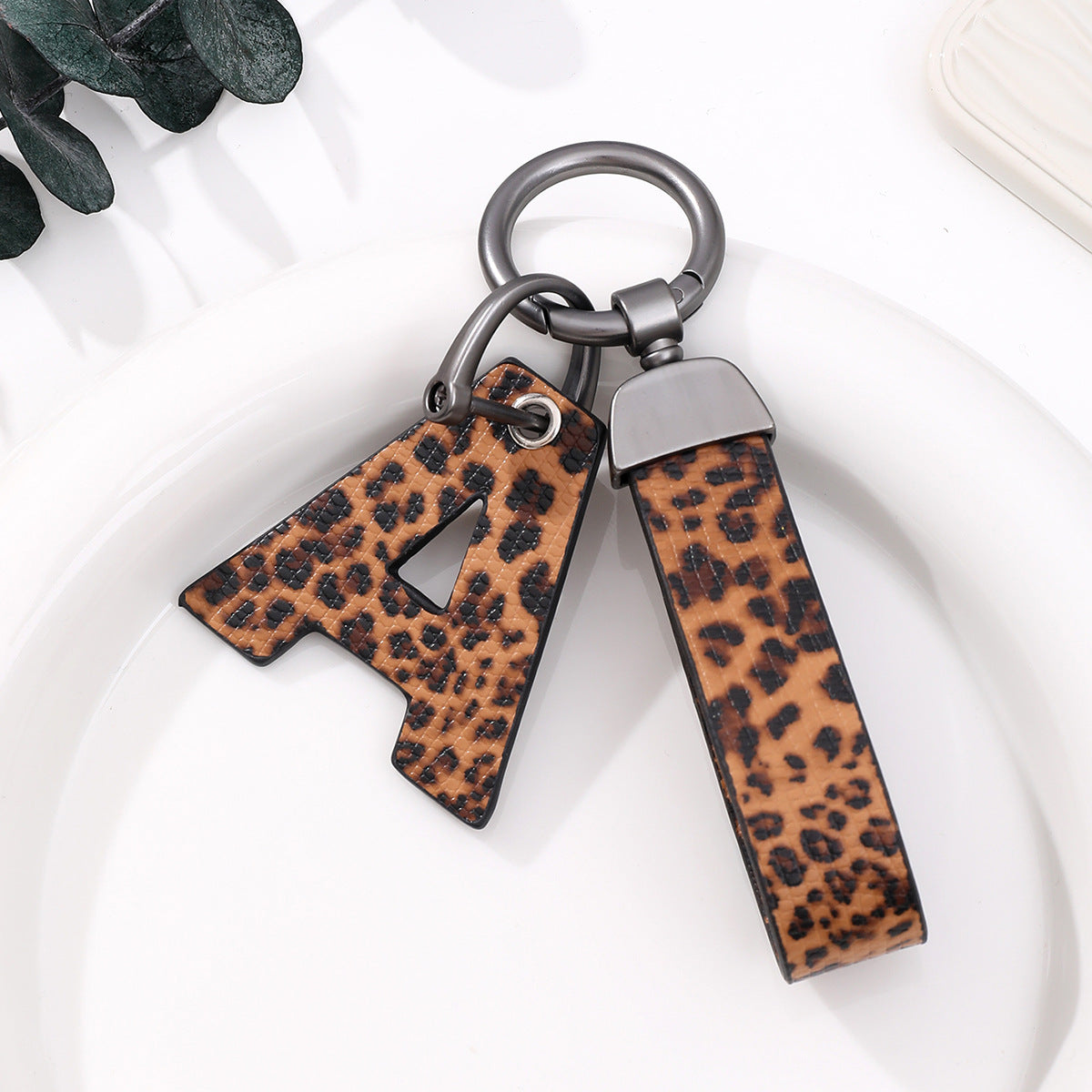Wholesale Aztec Western Style Leopard Print Colorful Stripes Oil Edge Leather Keychain